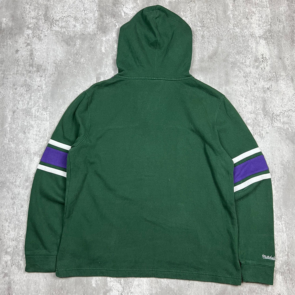 Vintage Milwaukee Bucks Hoodie