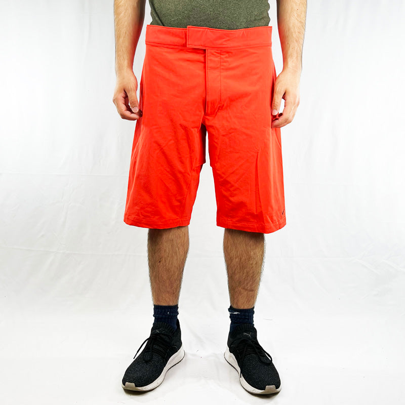 VINTAGE NIKE SWOOSH SHORTS (36) BNWT