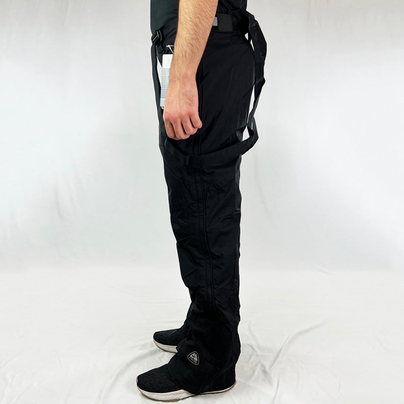 Vintage Nike ACG Cargo Ski Pants in Black | Women's Y2K Ski Vintage Nike ACG Cargo Ski Pants in Black | Women's Y2K Ski