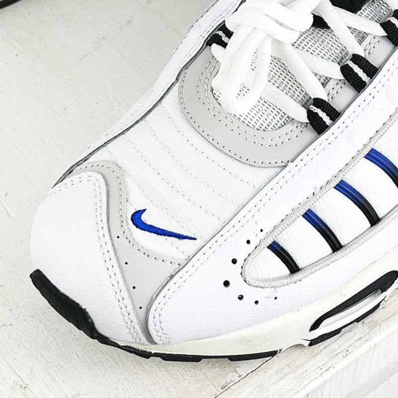 deadstock trainers for sale