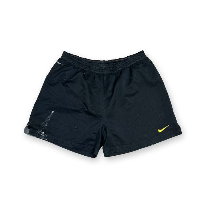 Vintage Nike Total 90 Shorts in black