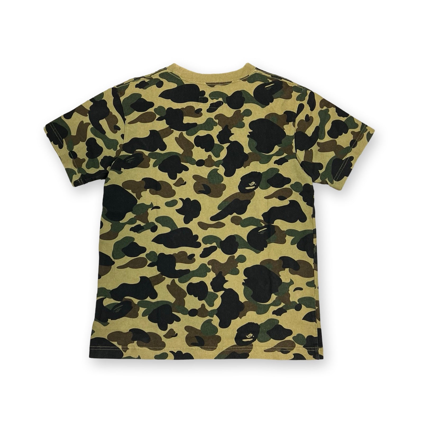 Vintage BAPE x Champion T-Shirt in khaki green camo