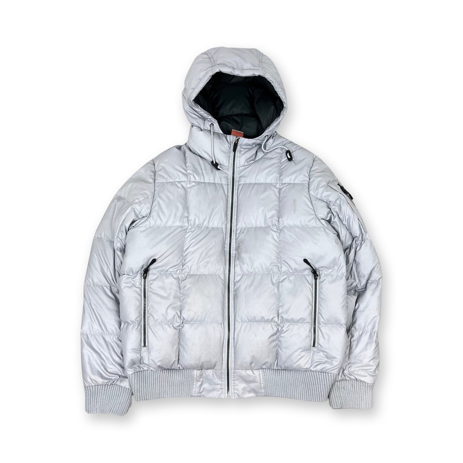 Vintage Nike Puffer Jacket in silver