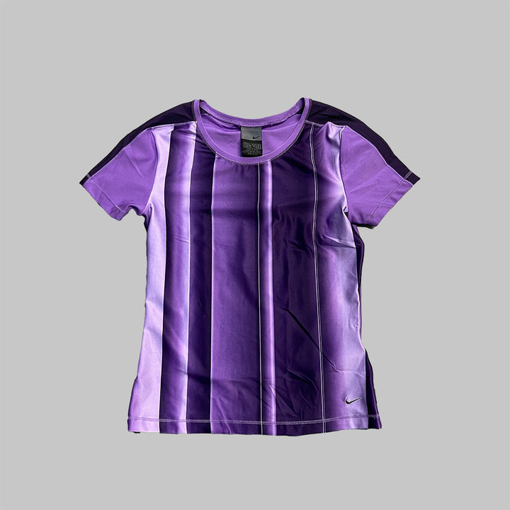 deadstock vintage nike t-shirt purple