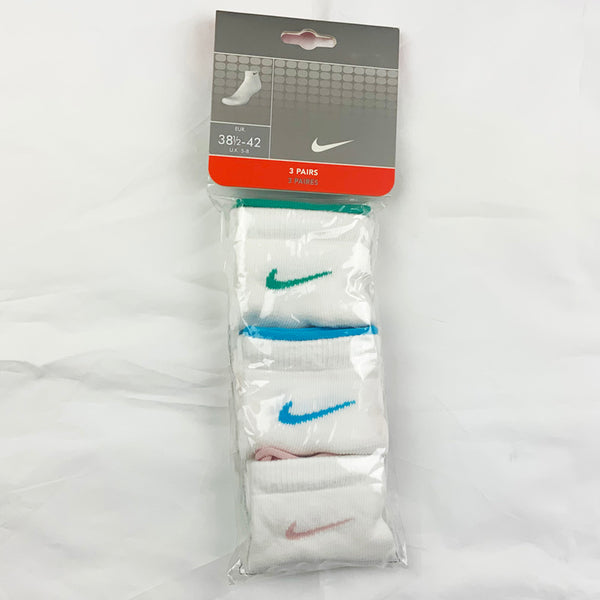 3 Per Pack Y2k Women's Deadstock Vintage Nike Sports Socks in White. Socks has 3 different coloured Nike Swoosh. Green swoosh, blue swoosh and pink swoosh Colour: White  Brand New with Tags -  Size on Tag: 5 - 8  All our items are of vintage conditions. This means some items may show signs of minor wear. Any major defects will be pictured and stated in the description