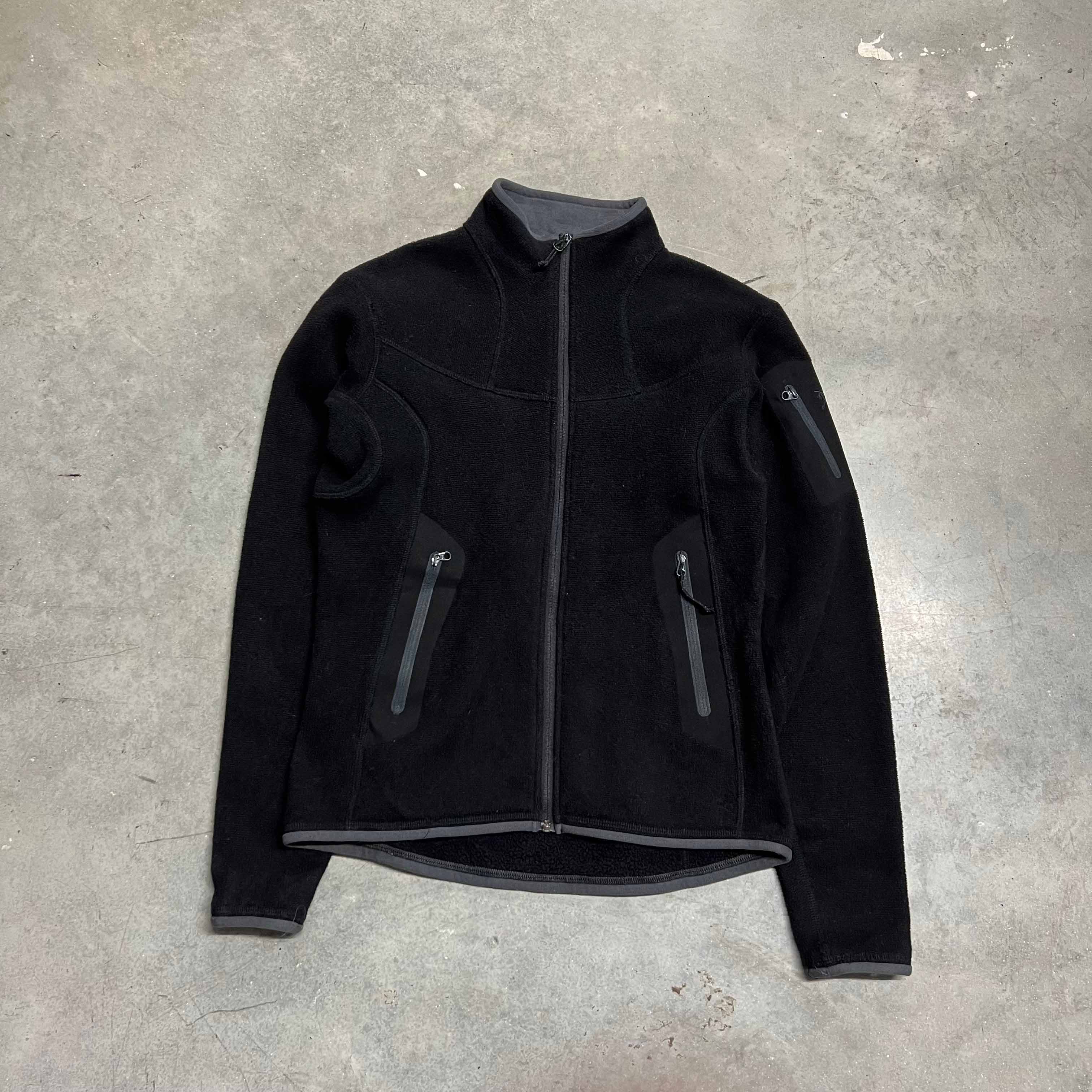 vintage arcteryx fleece sweatshirt