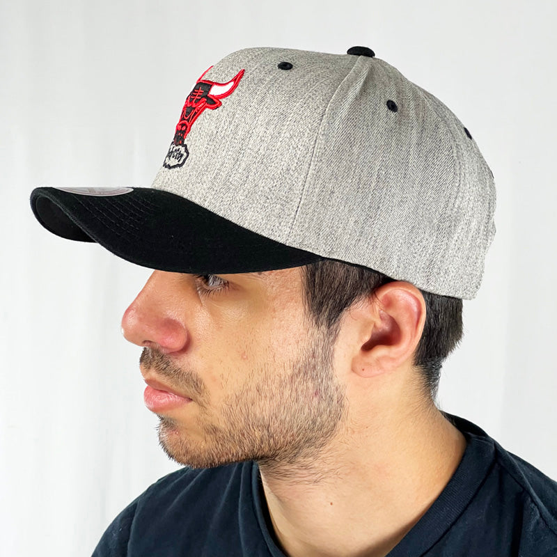 Mitchell & Ness Chicago Bulls Windy City Snapback Cap