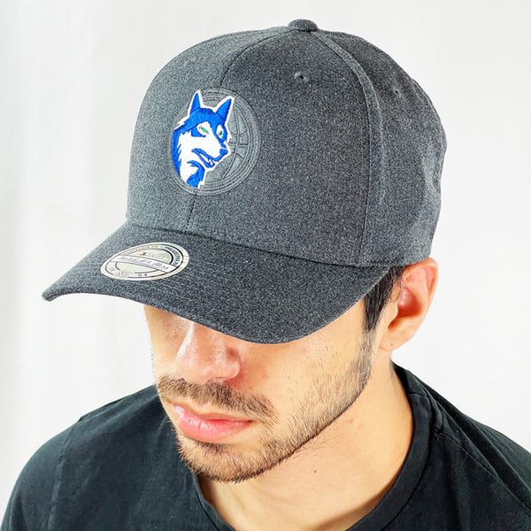 Support the NBA Minnesota Timberwolves basketball team with this low profile snapback cap. Finished in grey and paired with a curved visor, the fitted crow features the iconic Timberwolves logo fully fitted for your complete comfort in a range of sizes. Mitchell & Ness embroidery to rear Colour: Grey Brand New with Tags - Size on Tag: One Size