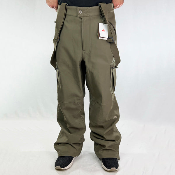 Y2K Deadstock Vintage Nike ACG cargo trousers in khaki with Nike ACG branding. Storm Fit technology. Fleeced inner layer. Zip pockets. Belt loops for belt adjustment. Removeable suspenders. - Materials: 100% Polyester - Colour: Khaki Brand New with Tags - Size on Tag: XL