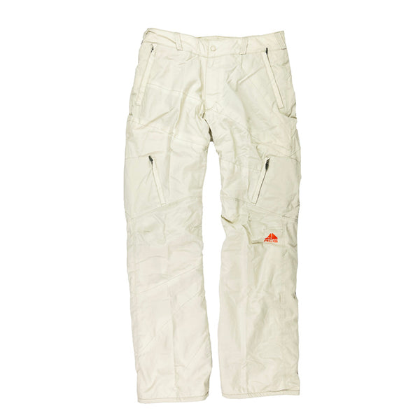 Y2K Women's Deadstock Vintage Nike ACG Cargo Trousers in cream. Nike ACG branding. Lightweight. Fleeced inner layer. Zip pockets. Straight leg. Reflective logo. - Materials: Polyester - Colour: Cream Brand New with Tags