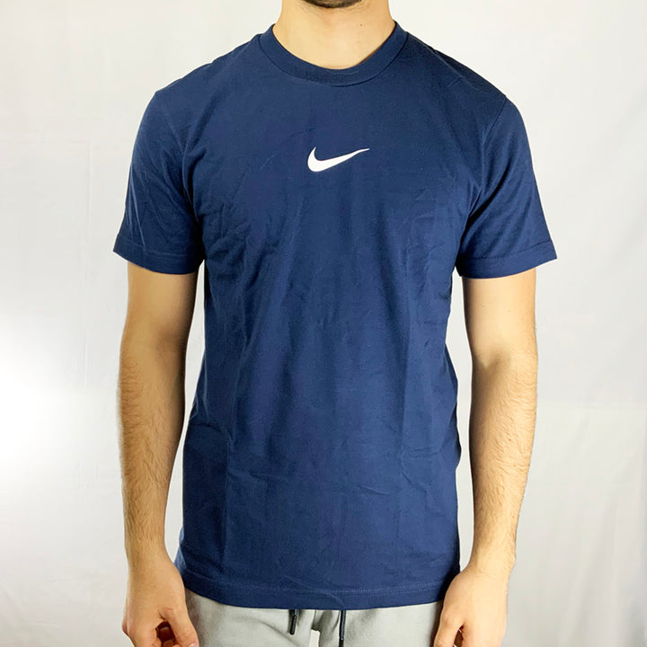 2007 VINTAGE NIKE CENTRE SWOOSH T-SHIRT - NAVY BLUE  Brand New with Tags Original Garments Deadstock Vintage  SIZE ON TAG: XL  PIT TO PIT: 23 INCHES LENGTH: 31 INCHES