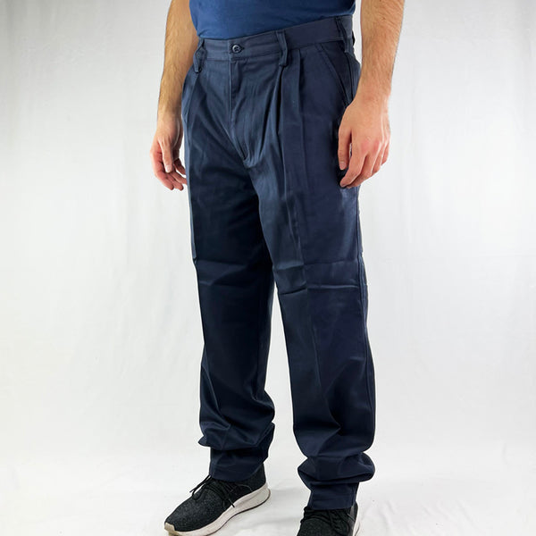 Y2K Deadstock Vintage Nike Golf trousers in navy blue with Nike Golf branding. Pockets to sides. Belt loops for waist adjustment. - Materials: 100% Cotton - Colour: Navy Blue Brand New with Tags - Size on Tag: 32-32 Measurements: Inseam: 32 Inches Waist: 32 Inches