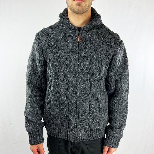 Deadstock Timberland full zip jumper in grey. Timberland logo to sleeve. Pockets to front. High collar. - Materials: Wool - Colour: Grey Brand New with Tags - Size on Tag: Large Measurements: Pit to Pit: 22 Inches Length: 26.5 Inches