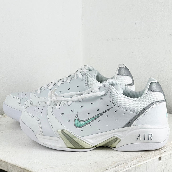 Y2K Women's Deadstock Vintage Nike Air Resolve trainers in white, met silver detailing & medium mint swoosh. - Colour: White Brand New with Box  - Sizes: UK 4 - US 6.5  UK 5 - US 7.5  UK 5.5 - US 8  UK 6 - US 8.5  UK 6.5 - US 9  UK 7 - US 9.5  UK 7.5 - US 10  UK 8 - US 10.5