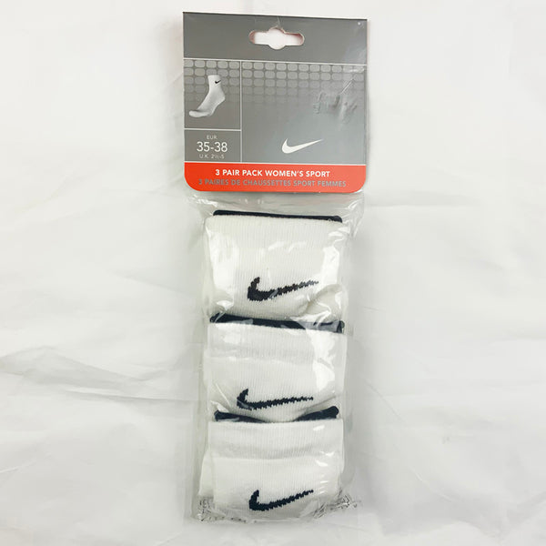 3 Per Pack Y2k Women's Deadstock Vintage Nike Sports Socks in white with black swoosh Colour: White  Brand New with Tags -  Size on Tag: 2.5 - 5  All our items are of vintage conditions. This means some items may show signs of minor wear. Any major defects will be pictured and stated in the description